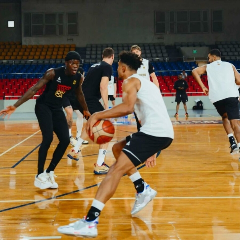 Basketball team member wearing BetterGuards Basketball team member wearing BetterGuards